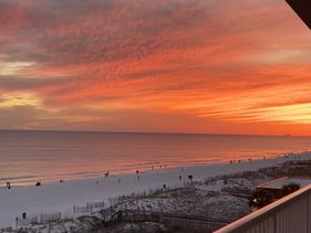 Summer Place 501 - 3Bd Beachfront Condo - 2 Sets of Bea