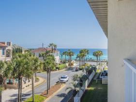 Beach Service for 4 a $700 weekly value During Summer !