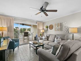 Maravilla 1202 3/2 pet friendly second floor unit beach