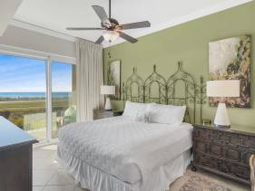 Beach Retreat 101 ground floor Beautiful 3 BR/3BA with