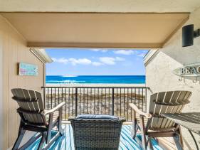  3 BR / 3 BA OCEANFRONT  Townhouse/Condo