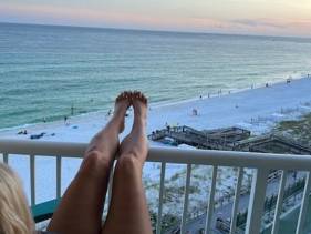 Holiday Surf and Racquet Unit 723