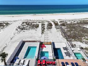 Paradise Pier | Beach Front | Pool