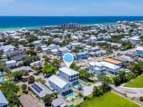 Reefwood: 2 Blocks to Beach! Pool+Golf Cart