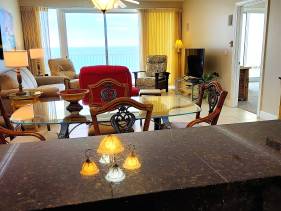 302 - Perfect Unit For Your Vacation in Panama City Bea