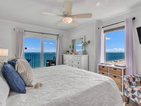 3 BR / 3 Ba Oceanfront Penthouse