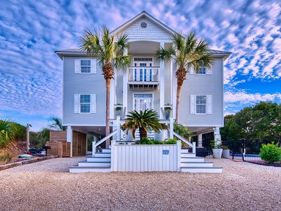 Luxury St. George Island beachfront home