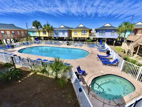 Pet-Friendly Ocean Views in Gulf Shores 