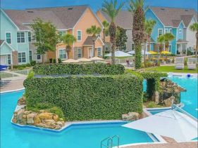 3-bedroom Condo Next To Beach