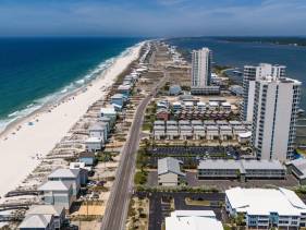 The Landing 202 Fishing Pier & Peeks of the Beach