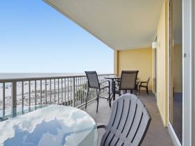 Azure #413 | Gulf Front 3 Bd w/3 Kings & Seasonal Beach