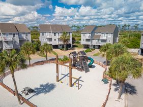 Blue Skyes Townhouse