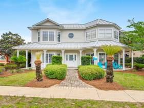 Beach Blast - Pet Friendly! Golf Cart Rental Available!