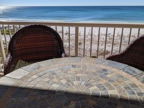 Azure 414 - 3 Bd Beachfront w/ Premium Amenities - Slee