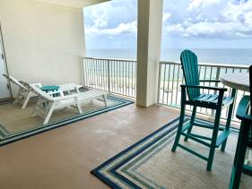 The Pelican Perch -Summer House 802B