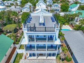Skyline: Rooftop Deck! Golf Cart Rental Available!