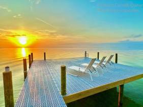 The Bay House-Waterfront Luxury