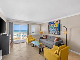 Holiday Surf and Racquet Unit 301