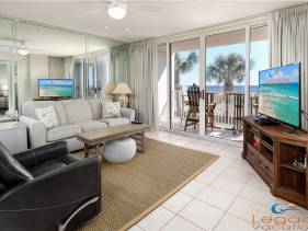 Island Princess 204-Updated Beachfront with FAST Intern