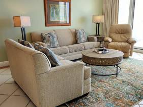 1402 - Large, Roomy and Ready for YOU!