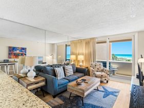 Jetty East 215a