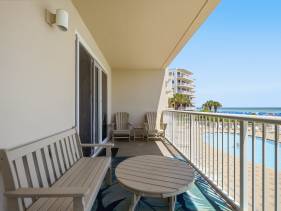 Summer Place 205 Beachfront 20% Off May 1 - 20