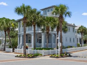 The Quarterdeck at Carillon