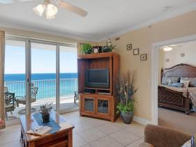 SPECTACULAR PANORAMIC VIEW!! HUGE BALCONY!!