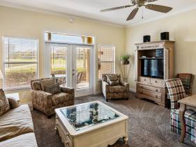 Lakefront 404, 3BR/3BA single-level condo