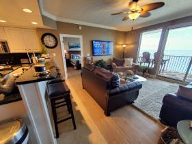 TREASURE ISLAND- DISCOUNTS! 615-364-0638