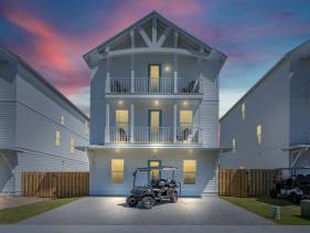 BRAND NEW 9 BR LUXURY HOME - BLUE PEARL