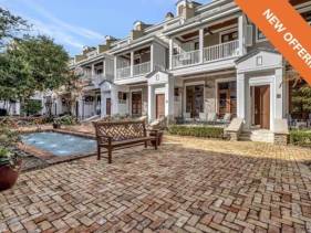 Lavish Le Jardin Townhome in Baytowne Wharf-