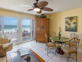 Crystal Sands Beachfront First Floor 