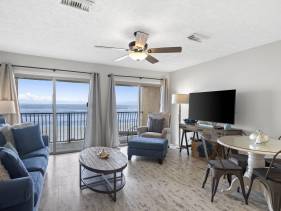 Coral Reef Club Unit 17