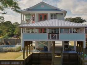 The Dock House - Pet Friendly & Boat Slips