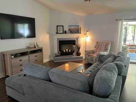 Emerald Coast house. 6 min to beach/pool, pe