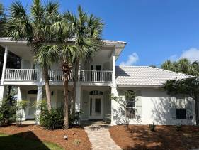 Simply Paradise~3 bedrm BEST LOCATION