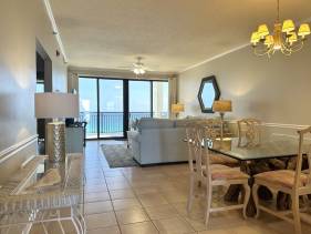 2B Condo @806 NT! -- Beach Service Incl
