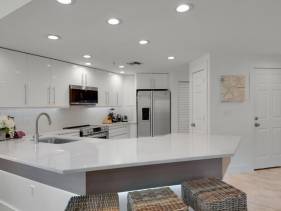 Sterling Sands 714 - Direct Gulf front - 3/3