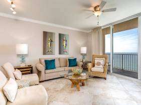 GULF FRONT KING MASTER 2BA Sleeps 5