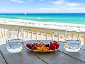 Beach Retreat 305- 5 Star View-Beach Set up