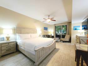 Luxury Ground Floor Studio in Baytowne