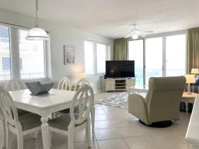 3B OR 2B Condo @701 SWW --Beach Srv Included