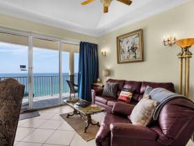 Gulf-Front Penthouse W/ Free Beach Chair Ser