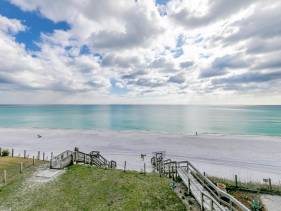 2 Bed/ 2 Bath Condo/ Private Exclusive Beach