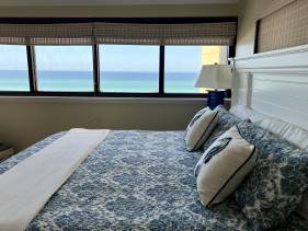 Holly’s Haven Summerhouse 405a