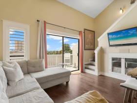 Breezy Sands 15D_Sleeps 6
