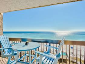 SunDestin.707.walk-in.shower.&.in-unit.W/D