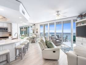Silver Beach 8th Floor Beachfront Favorite