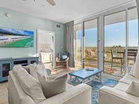 Waters Edge 109